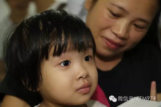 忘不了,那眼神,那笑容,中秋节前的一次暖心探访